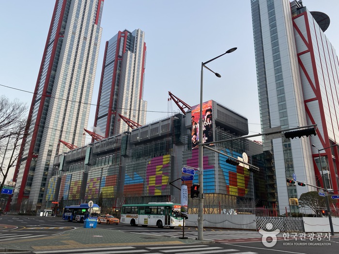 2708303 image2 1